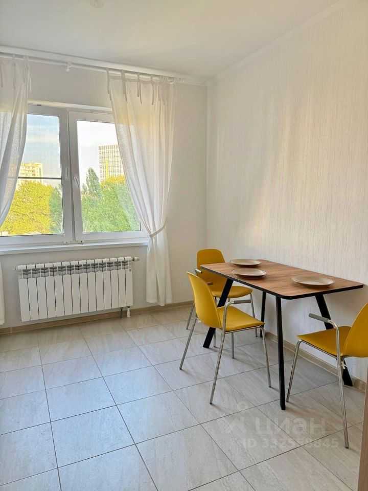 2-комнатная квартира, 57 м² — фотография 2
