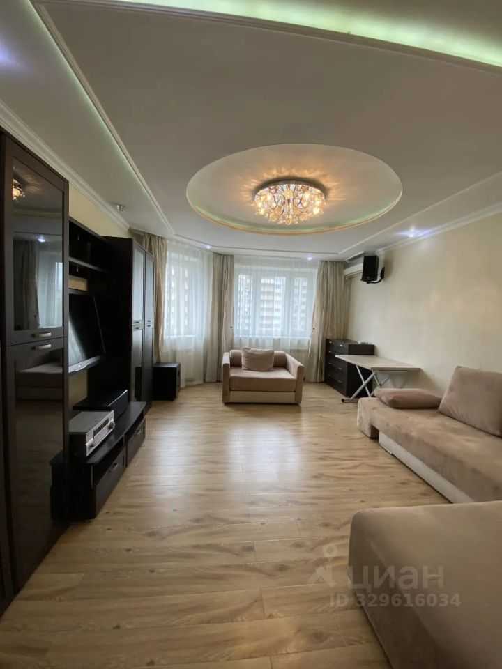 2-комнатная квартира, 63 м² — фотография 2