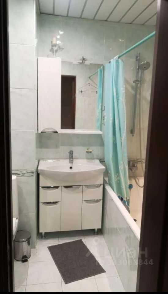 2-комнатная квартира, 67 м² — фотография 2