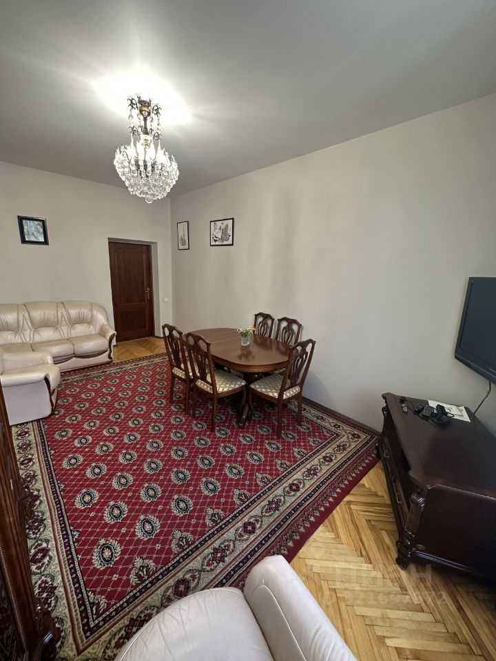 3-комнатная квартира, 90 м²