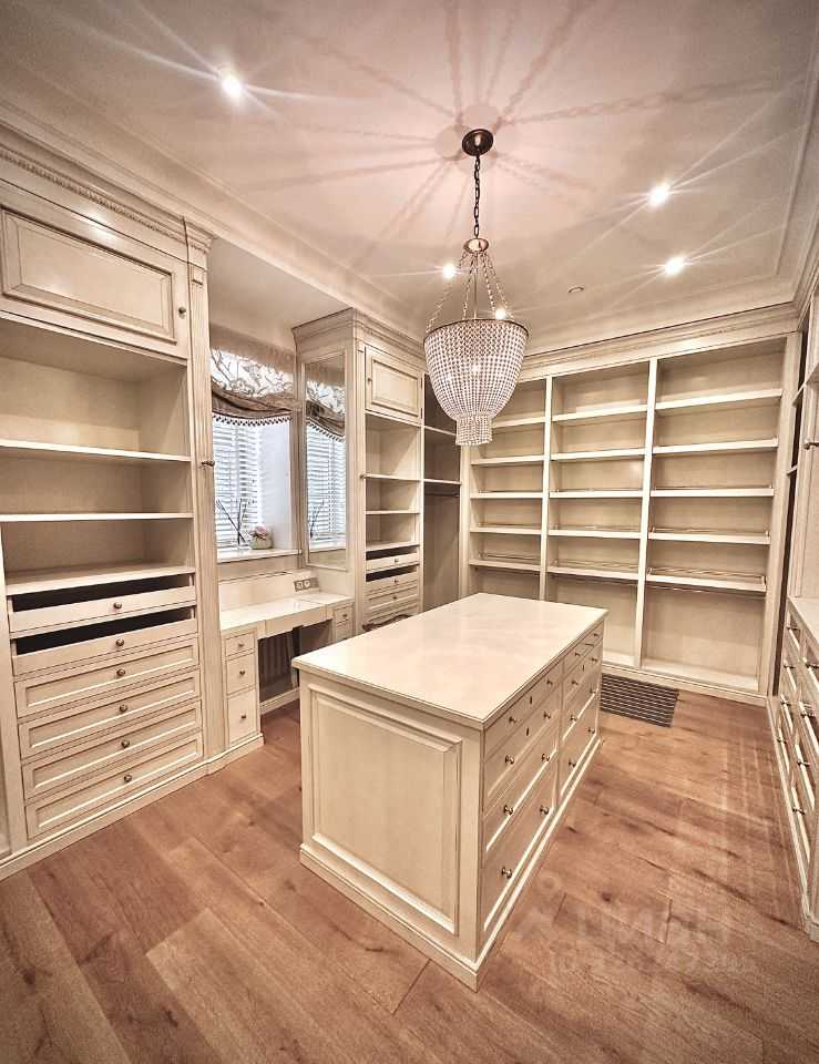 5-комнатная квартира, 270 м² — фотография 2
