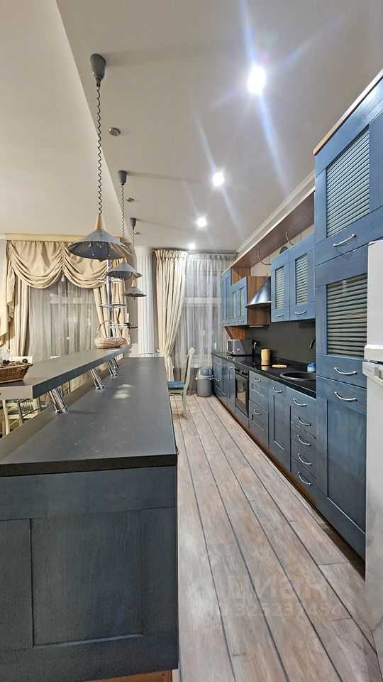 5-комнатная квартира, 165 м²