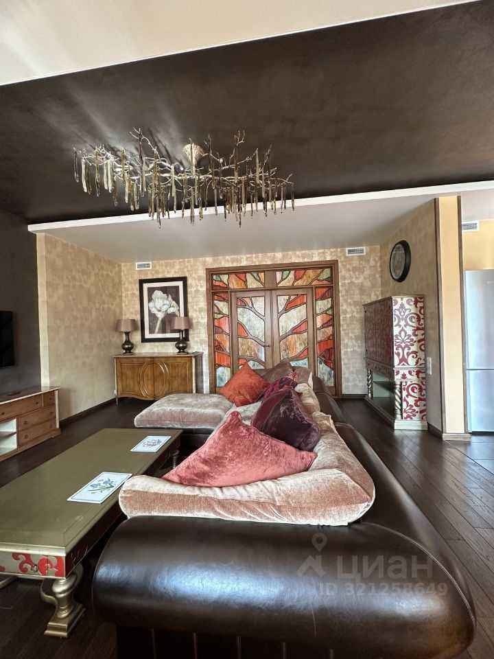 3-комнатная квартира, 128 м²
