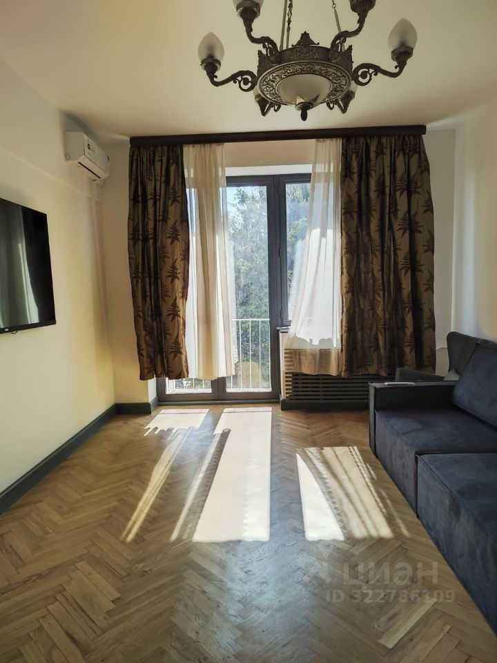 2-комнатная квартира, 58 м² — фотография 2