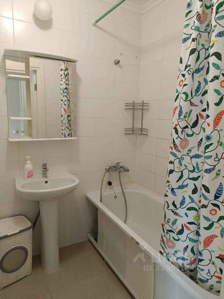 1-комнатная квартира, 47 м² — фотография 2