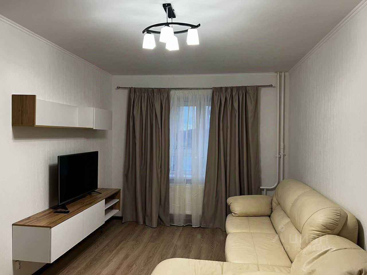 2-комнатная квартира, 56 м² — фотография 3