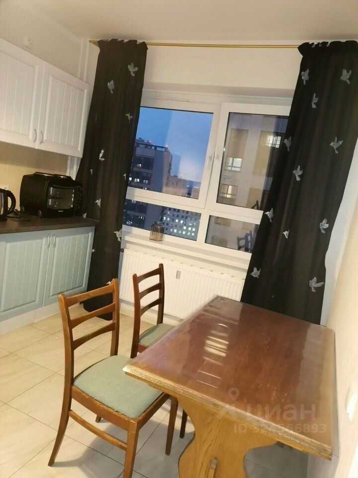 1-комнатная квартира, 35 м² — фотография 2