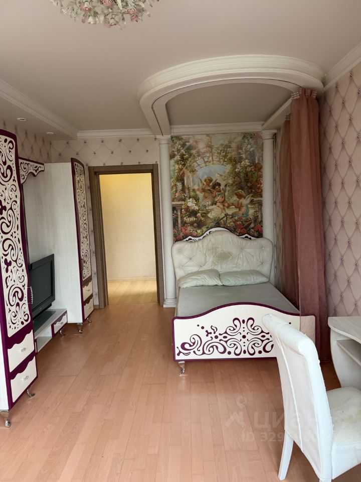 4-комнатная квартира, 130 м² — фотография 3