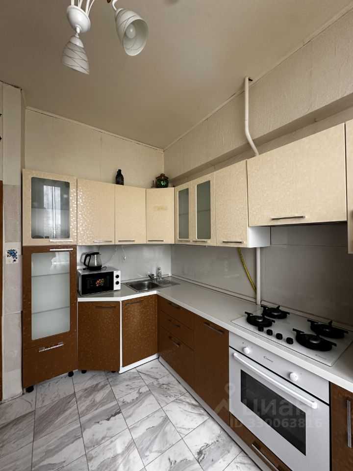 2-комнатная квартира, 70 м² — фотография 3
