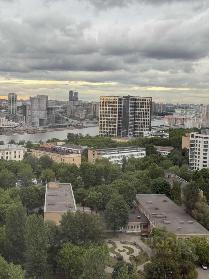 2-комнатная квартира, 62 м² — фотография 3