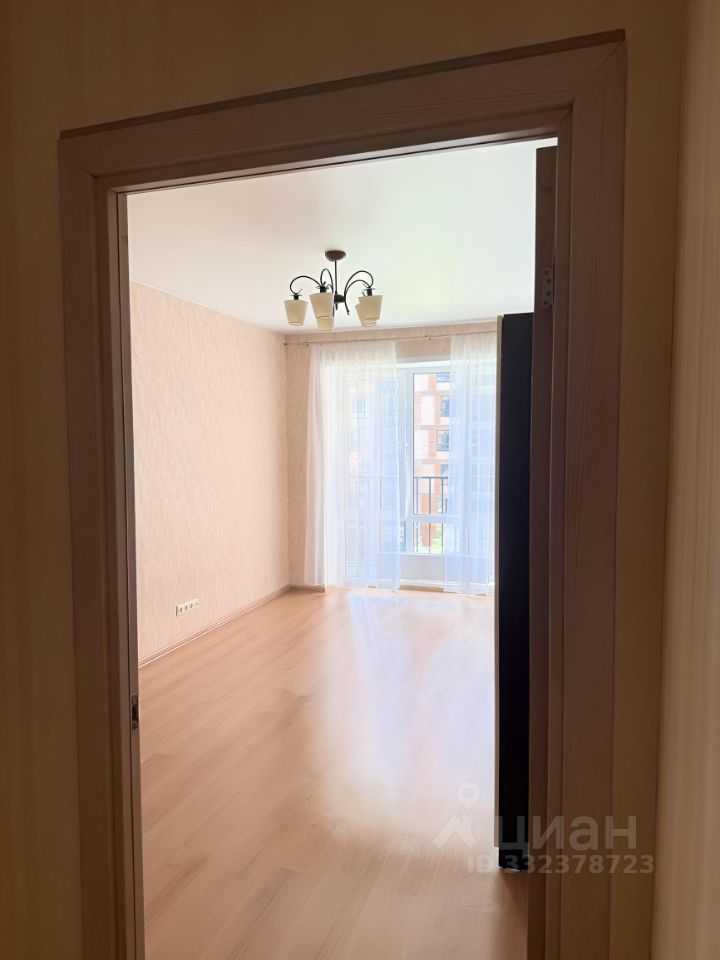 2-комнатная квартира, 67 м² — фотография 3