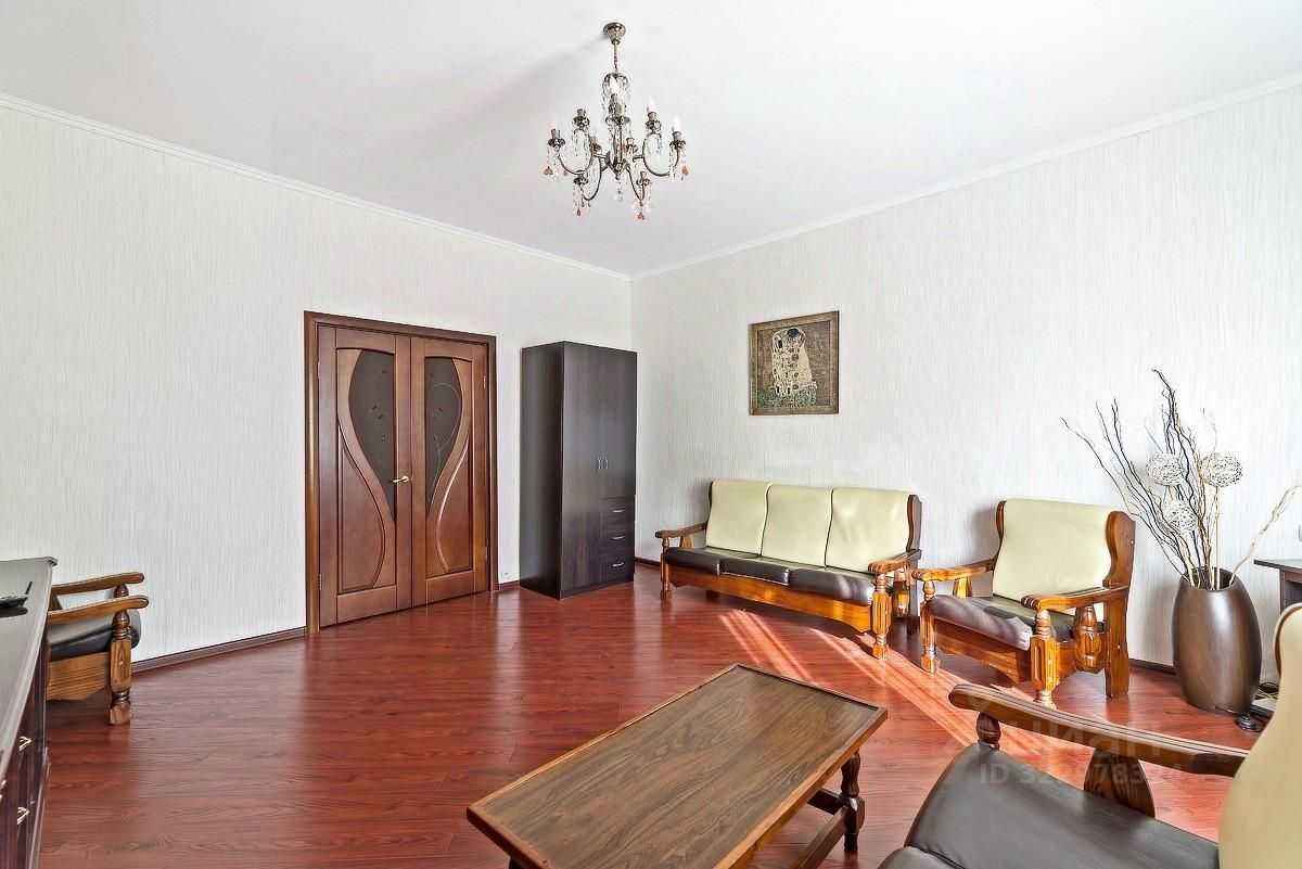 2-комнатная квартира, 68 м² — фотография 3
