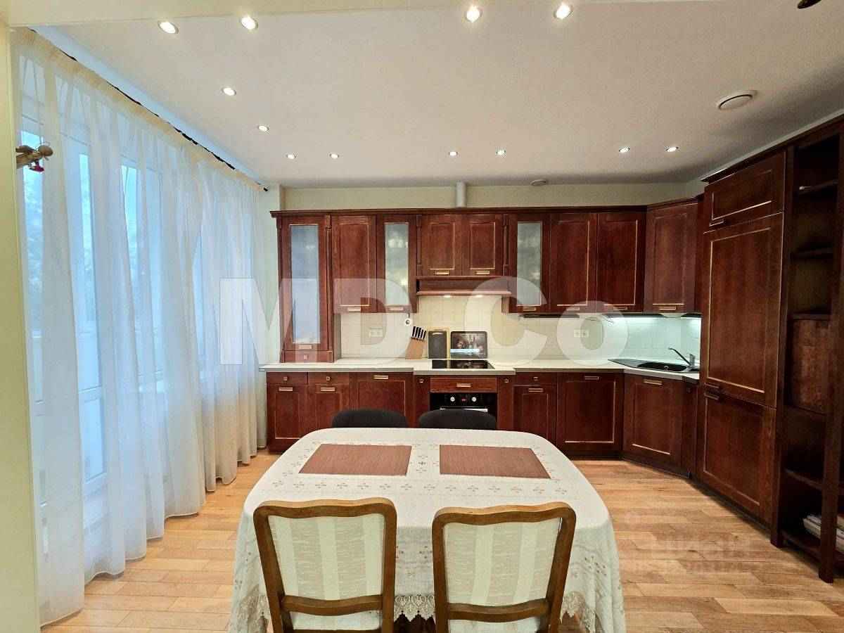 2-комнатная квартира, 64 м² — фотография 2