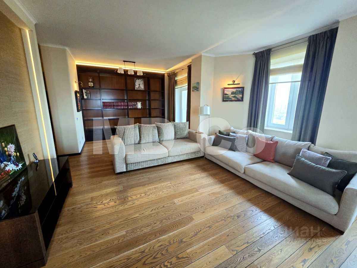 3-комнатная квартира, 160 м²
