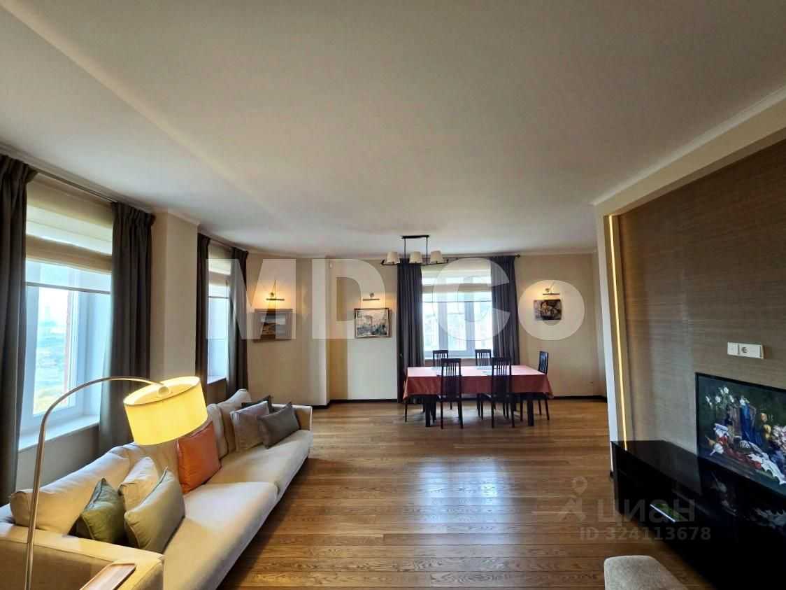 4-комнатная квартира, 160 м² — фотография 3