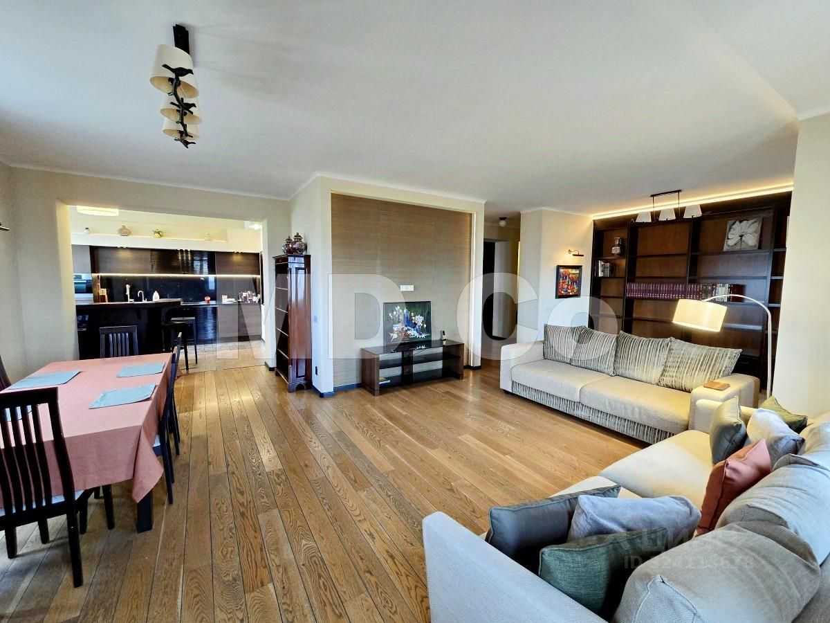 4-комнатная квартира, 160 м²