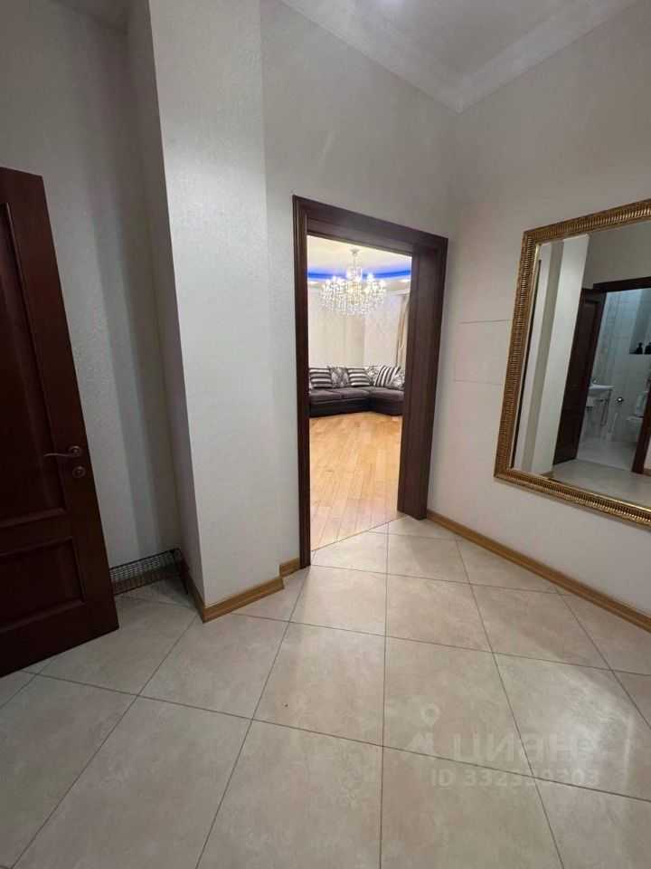 2-комнатная квартира, 90 м² — фотография 3