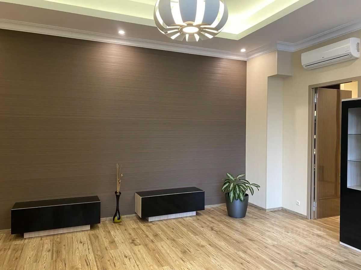 1-комнатная квартира, 75 м² — фотография 2
