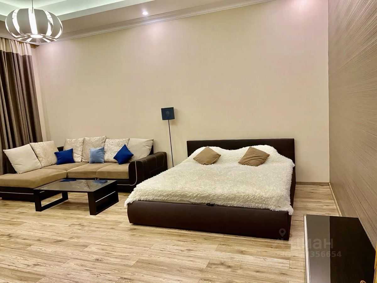 1-комнатная квартира, 75 м² — фотография 3