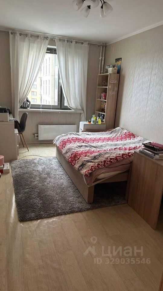 1-комнатная квартира, 75 м² — фотография 2