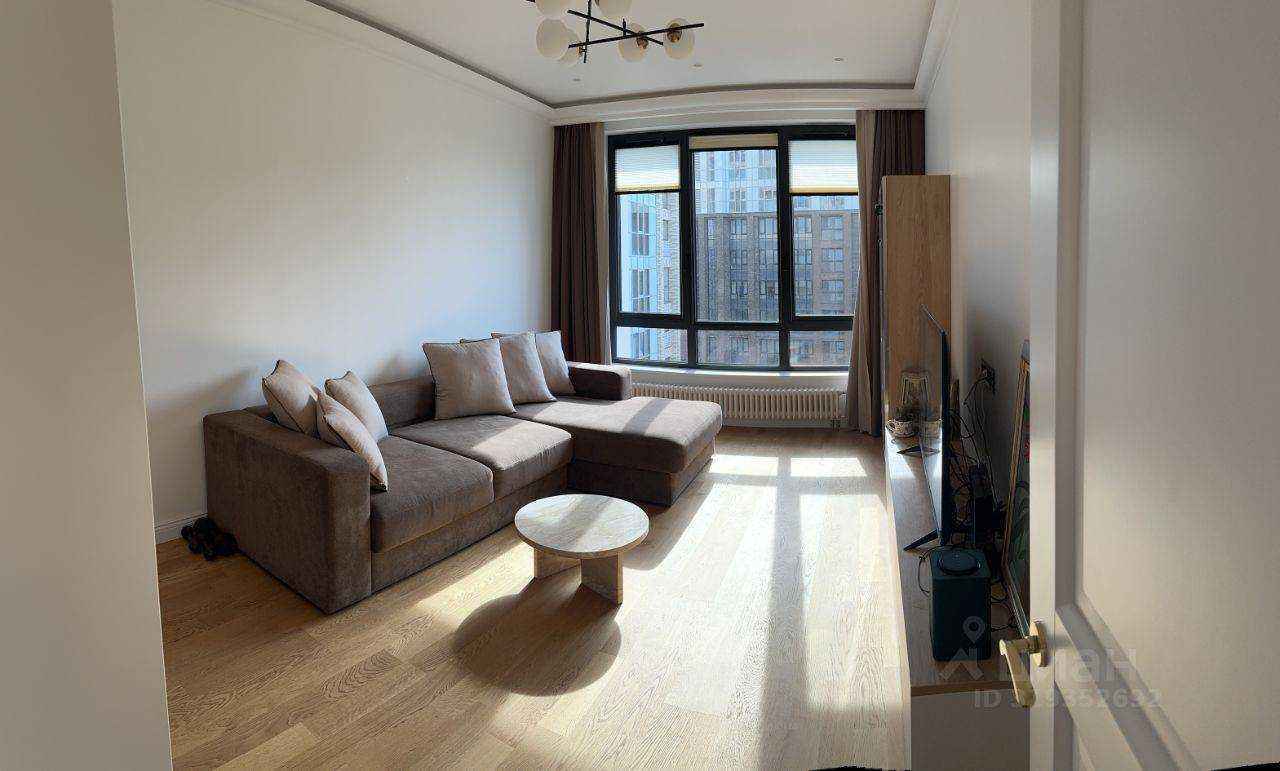 2-комнатная квартира, 65,6 м² — фотография 2