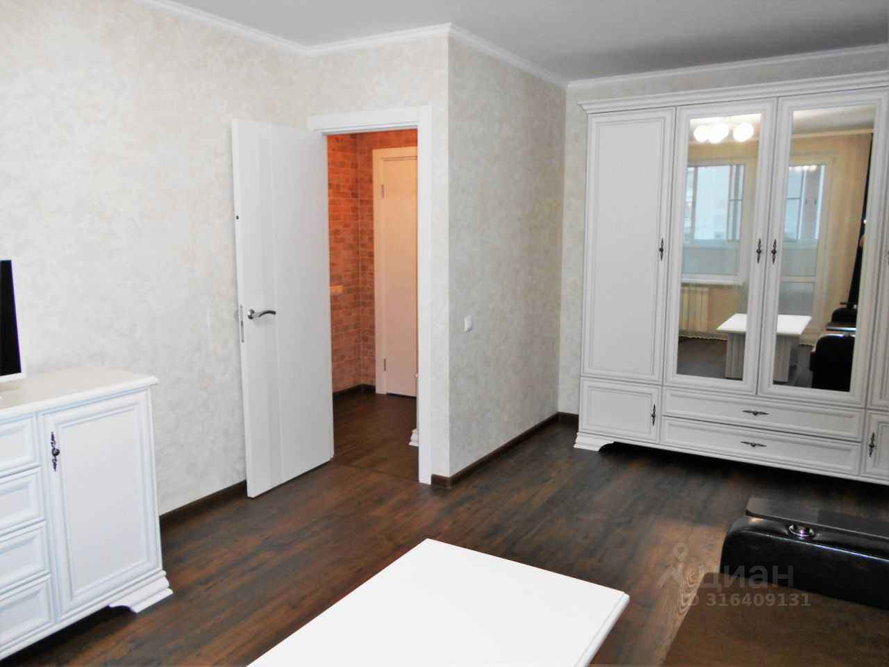 1-комнатная квартира, 38 м² — фотография 2