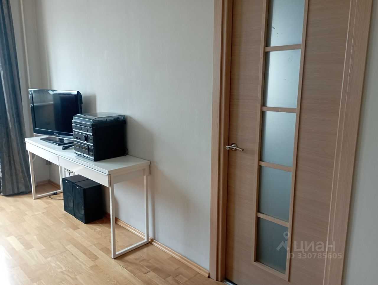 1-комнатная квартира, 42 м² — фотография 2