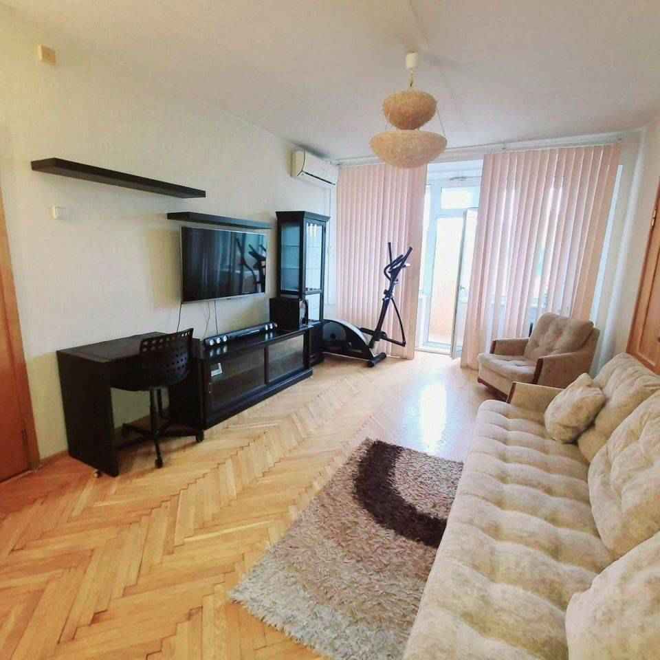 2-комнатная квартира, 52 м² — фотография 2