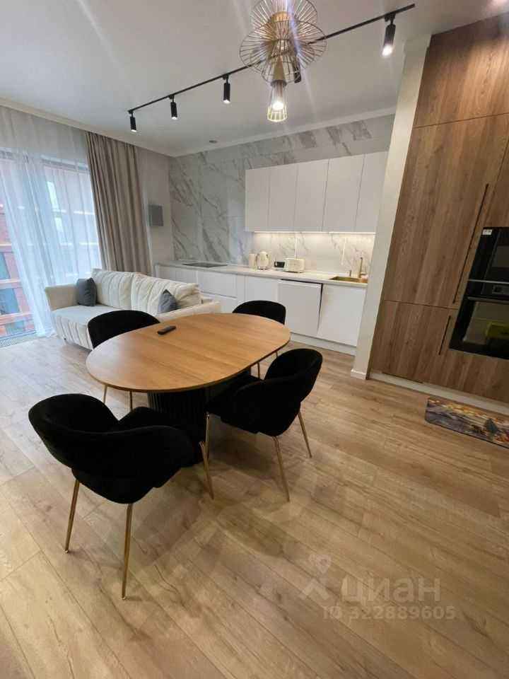 3-комнатная квартира, 90 м²