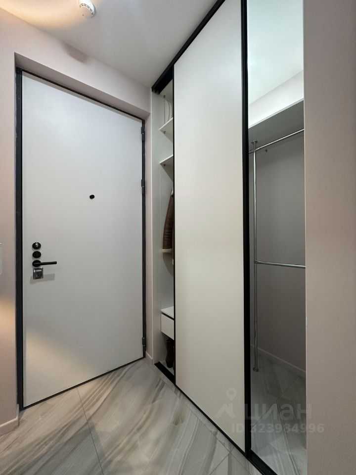2-комнатная квартира, 64 м² — фотография 3