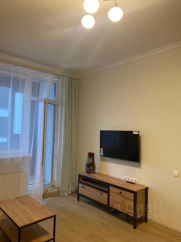 1-комнатная квартира, 42 м² — фотография 2