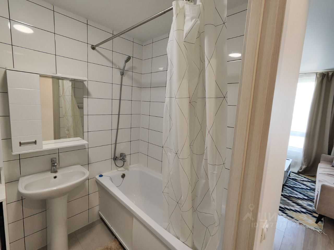 2-комнатная квартира, 57,7 м² — фотография 2
