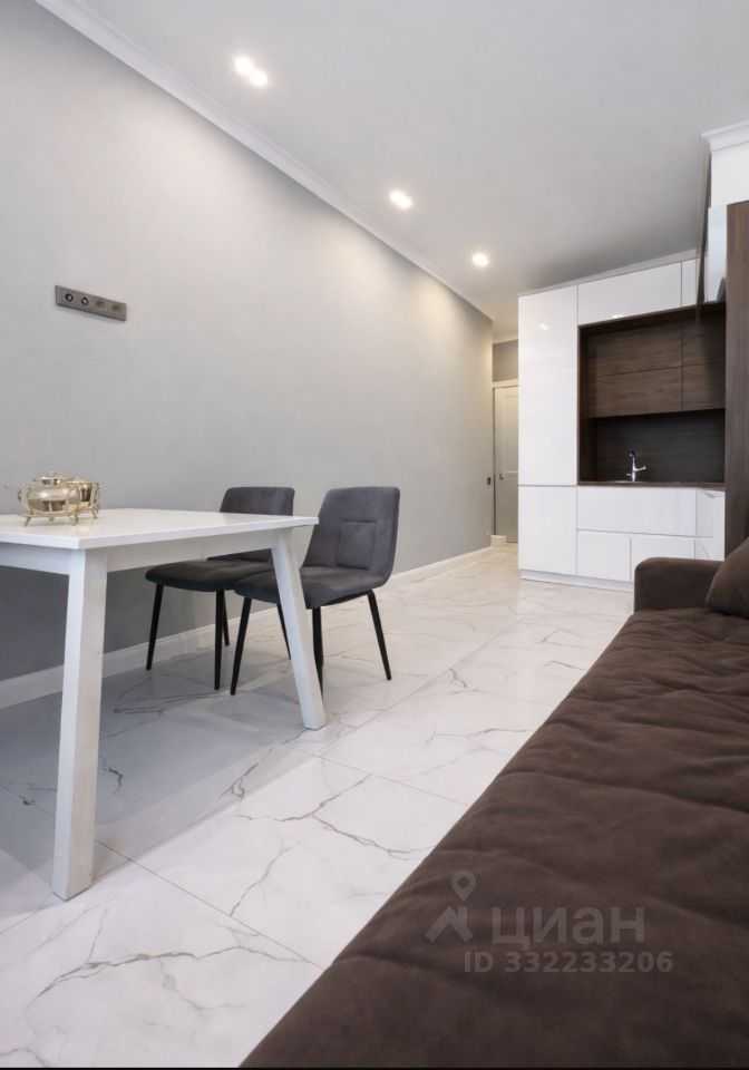 2-комнатная квартира, 71 м² — фотография 2