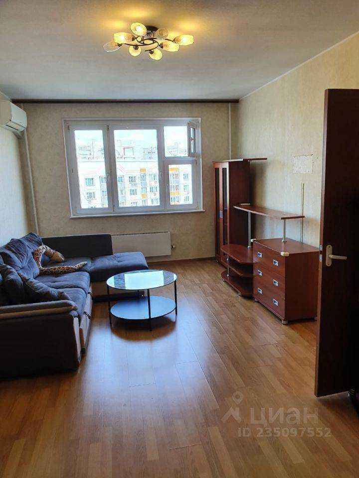 4-комнатная квартира, 105 м² — фотография 2