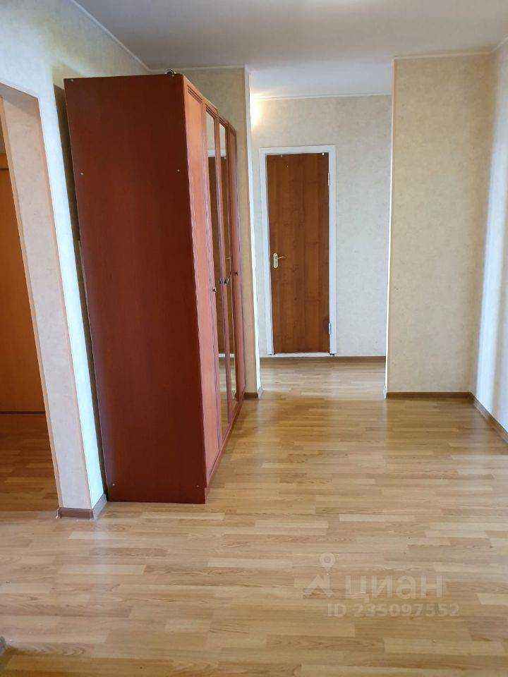 4-комнатная квартира, 105 м² — фотография 3