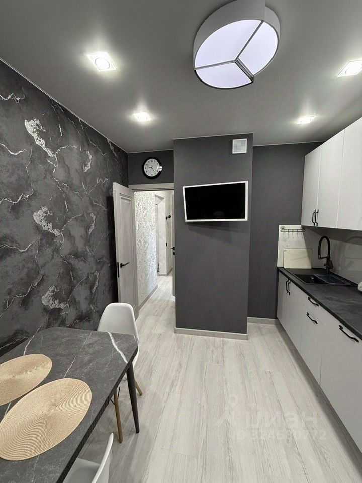 2-комнатная квартира, 55 м² — фотография 2