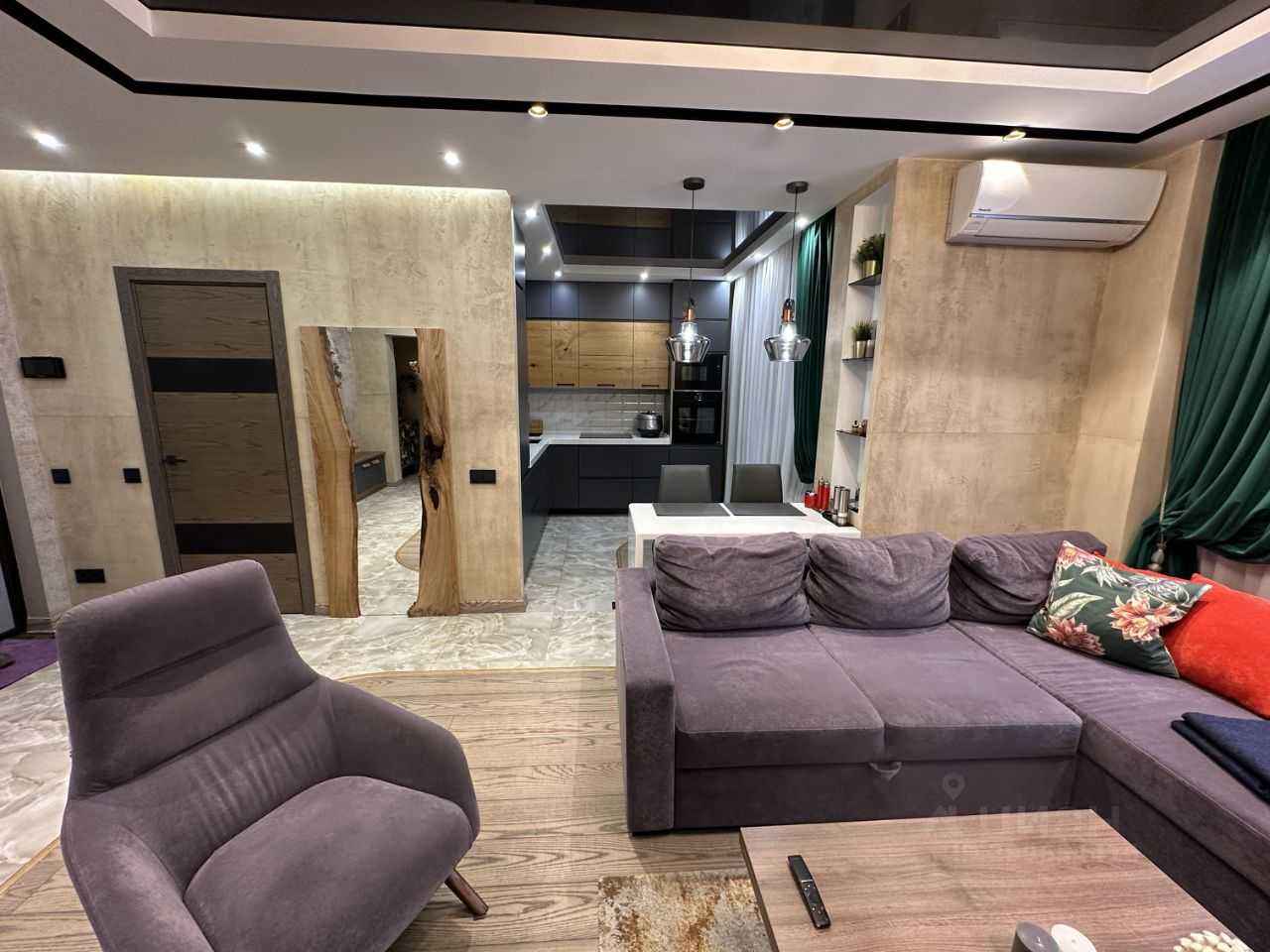 2-комнатная квартира, 56 м² — фотография 2