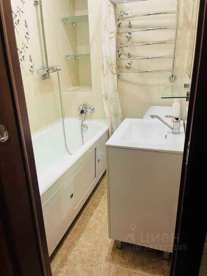 2-комнатная квартира, 60 м² — фотография 3