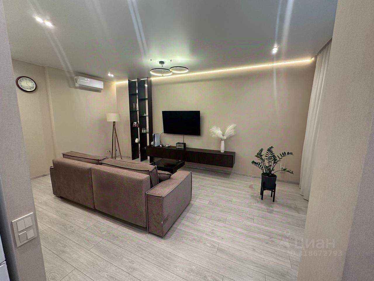 2-комнатная квартира, 70 м² — фотография 2