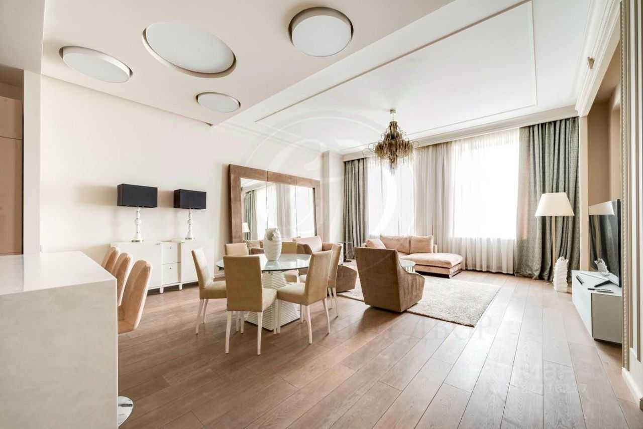 4-комнатная квартира, 170 м² — фотография 2