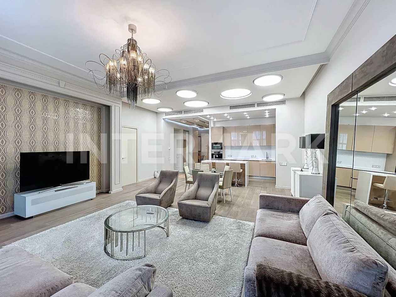 4-комнатная квартира, 190 м² — фотография 3