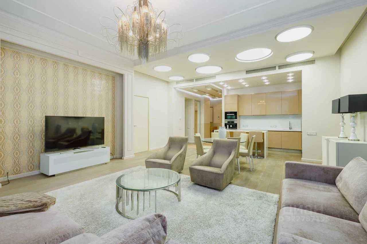 4-комнатная квартира, 185 м² — фотография 2