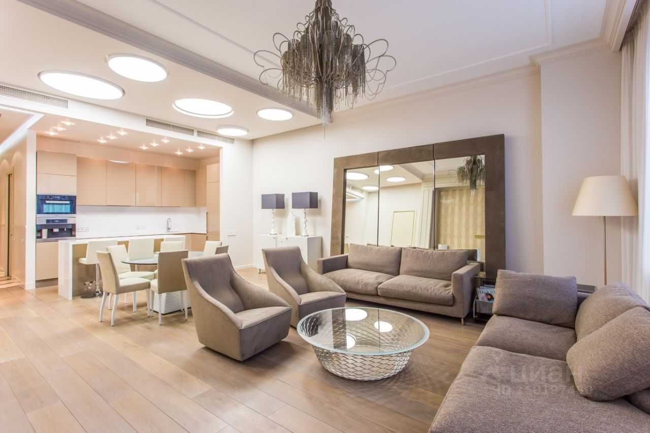 4-комнатная квартира, 189 м²