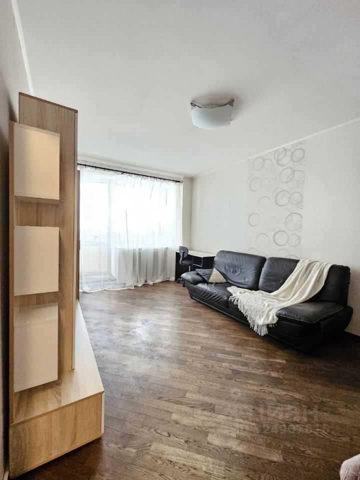 1-комнатная квартира, 37 м² — фотография 2