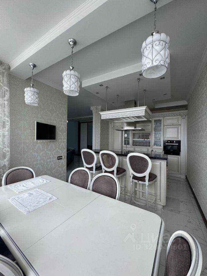4-комнатная квартира, 136 м²