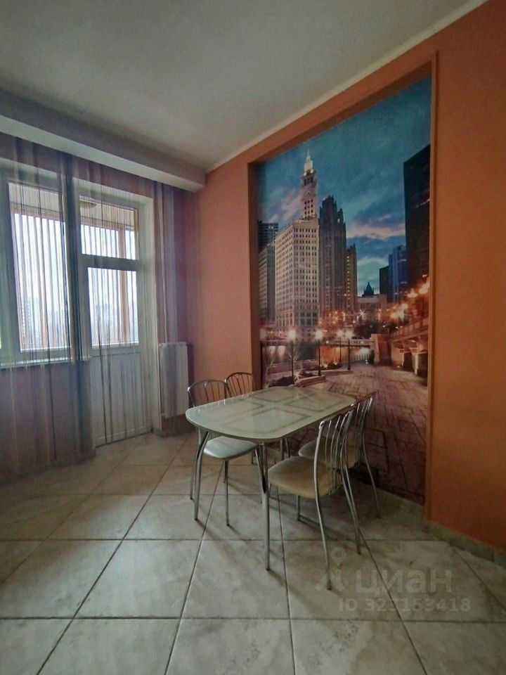 2-комнатная квартира, 85 м² — фотография 2