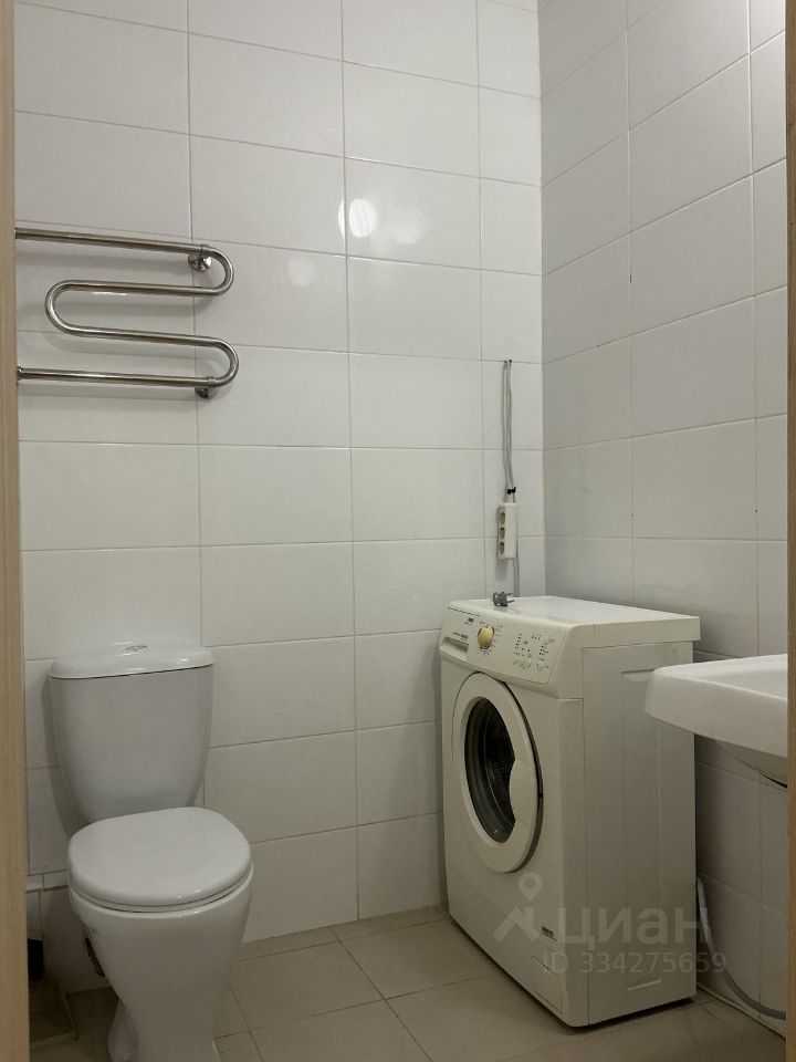 2-комнатная квартира, 70 м² — фотография 3
