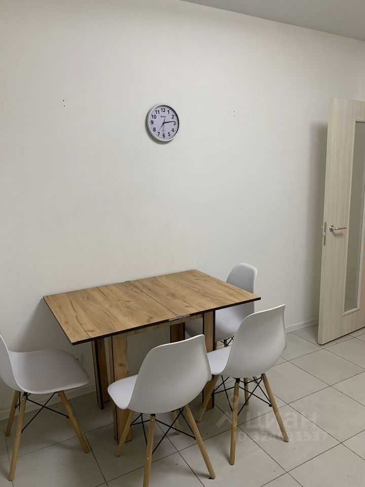 2-комнатная квартира, 55 м² — фотография 2