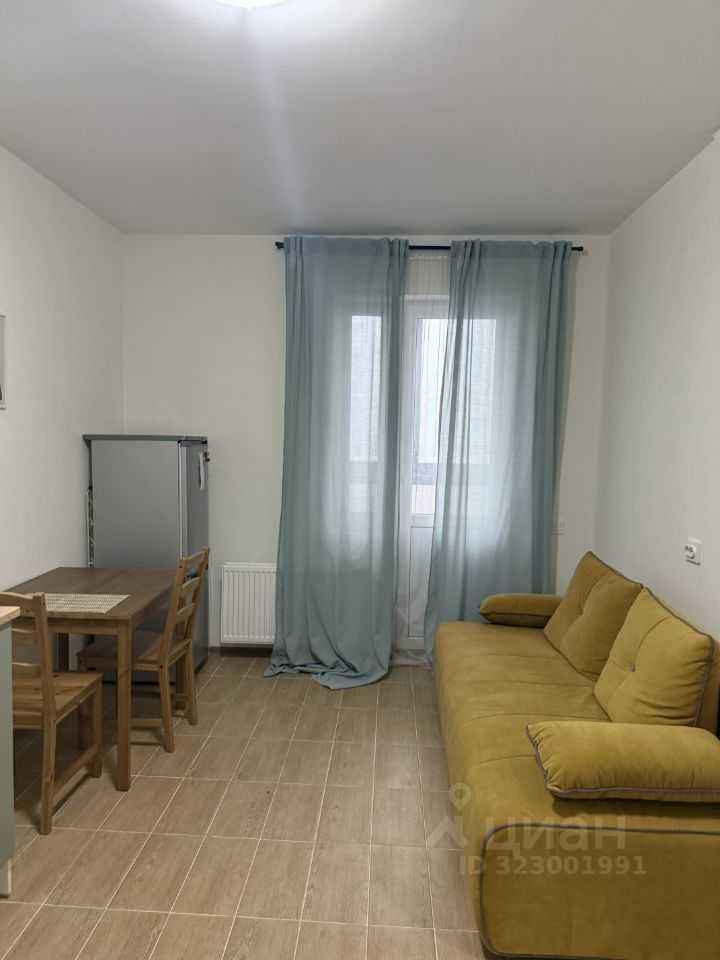 1-комнатная квартира, 35,2 м² — фотография 2