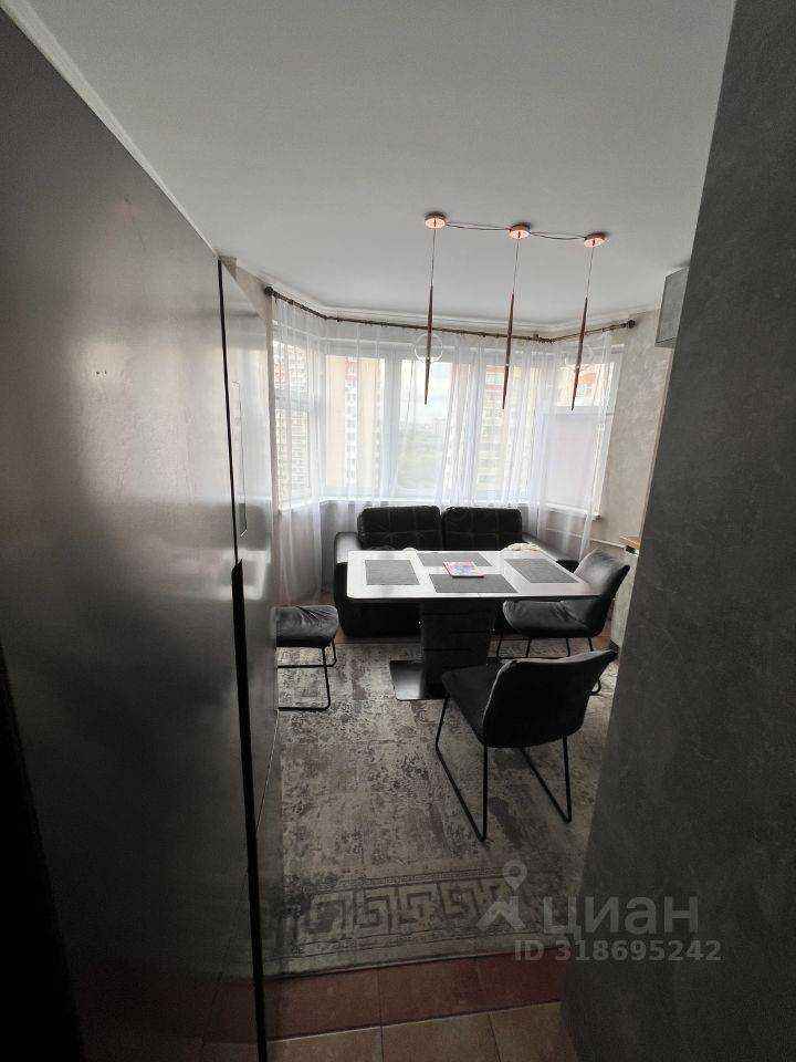 2-комнатная квартира, 60 м² — фотография 3